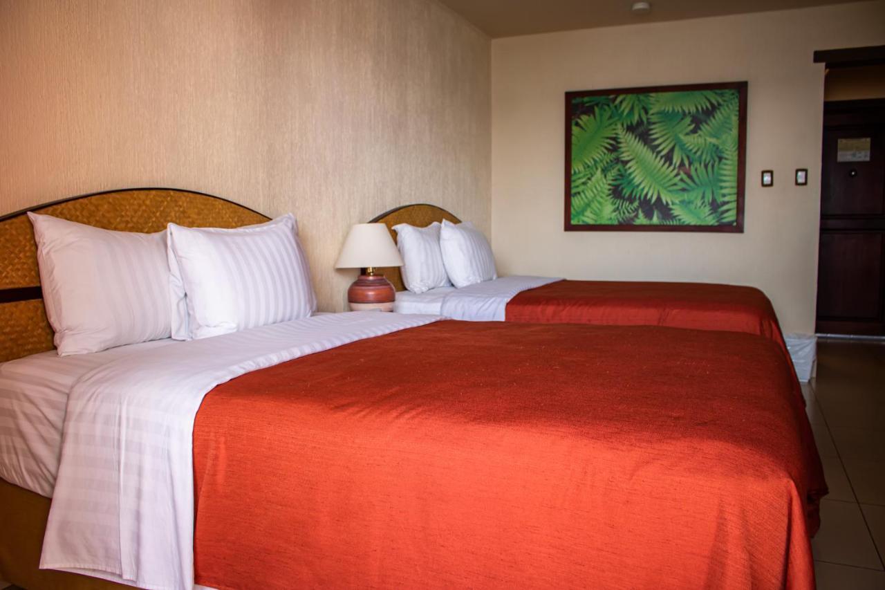 Camino Real Tikal‎ Hotel El Remate Kültér fotó
