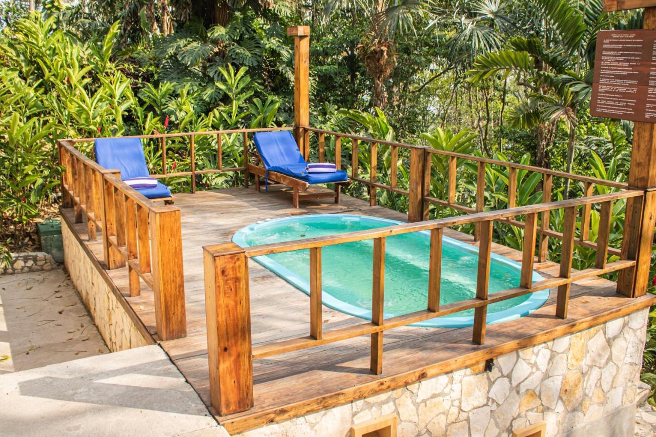 Camino Real Tikal‎ Hotel El Remate Kültér fotó