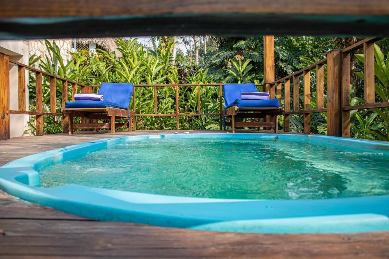 Camino Real Tikal‎ Hotel El Remate Kültér fotó