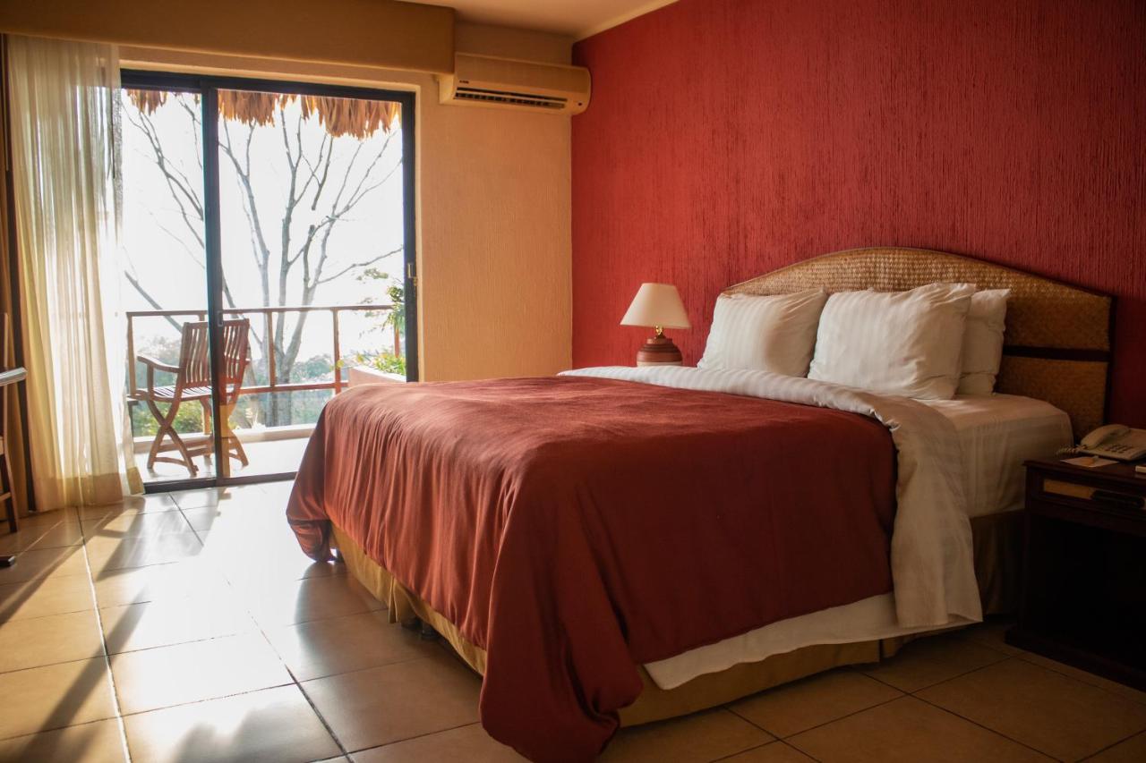 Camino Real Tikal‎ Hotel El Remate Kültér fotó
