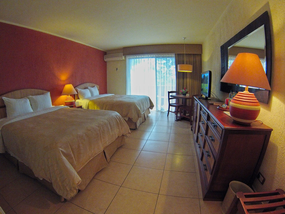 Camino Real Tikal‎ Hotel El Remate Kültér fotó